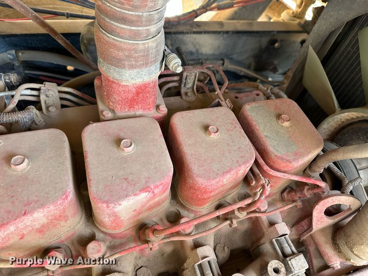 image for item EQ4703 2004 Ottowa 30 yard truck