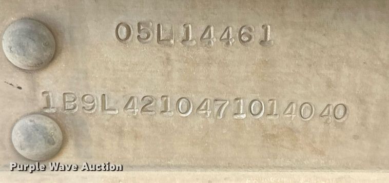 image for item EQ4704 2007 Barrett livestock trailer