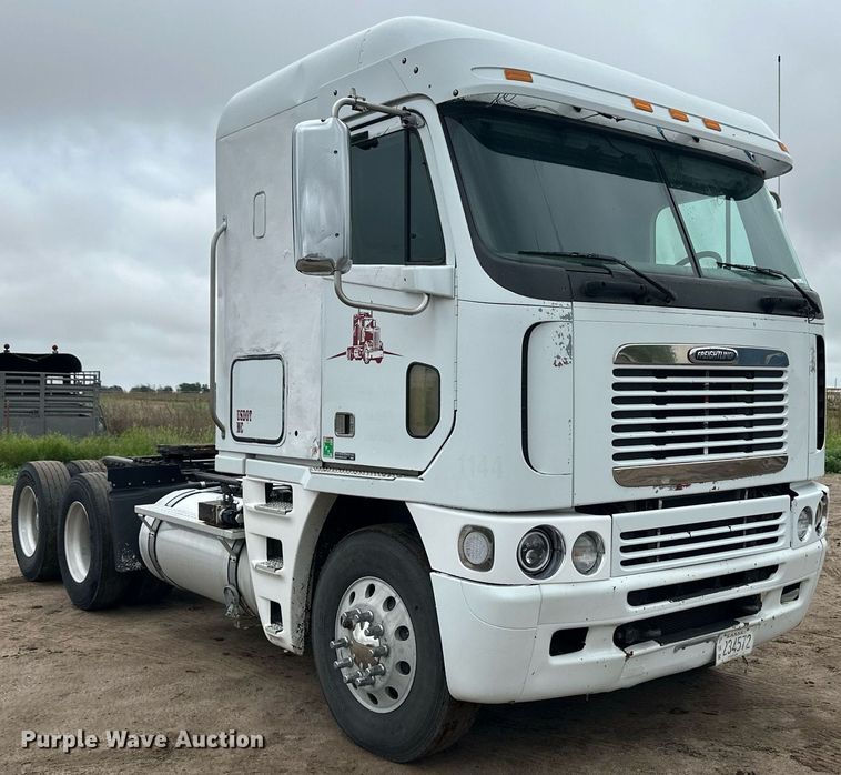 image for item EQ4710 2007 Freightliner Argosy semi truck