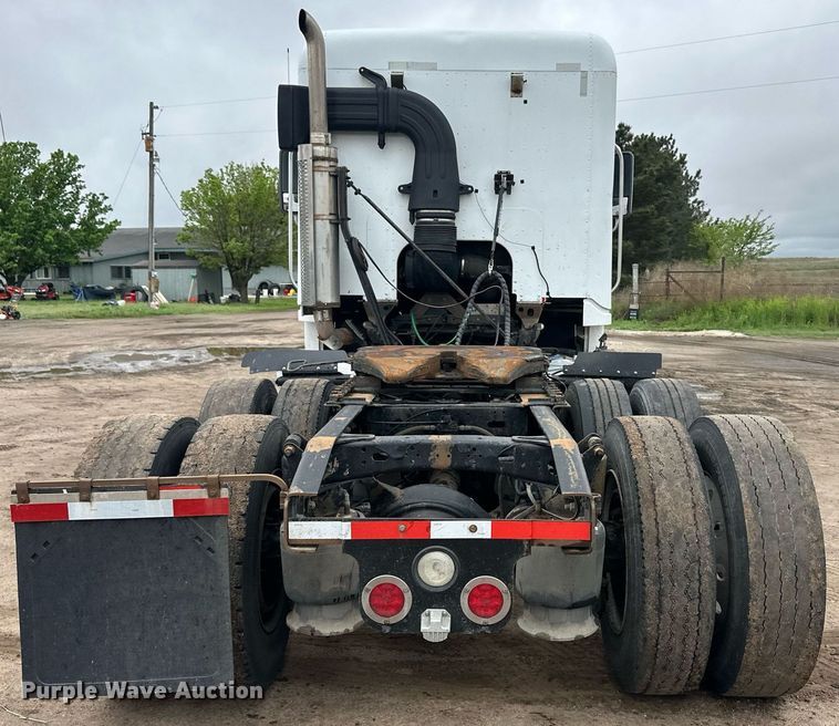 image for item EQ4710 2007 Freightliner Argosy semi truck