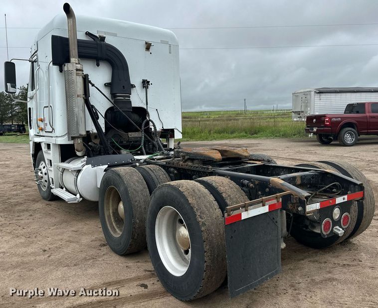 image for item EQ4710 2007 Freightliner Argosy semi truck