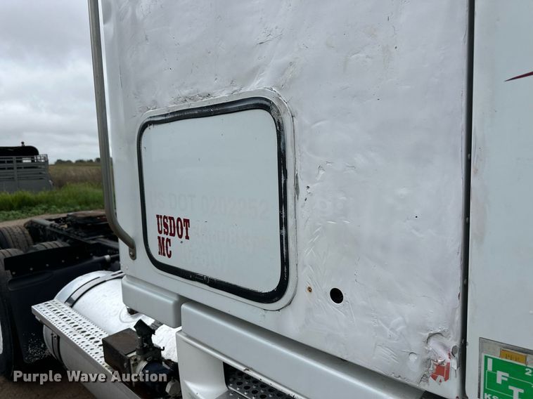 image for item EQ4710 2007 Freightliner Argosy semi truck