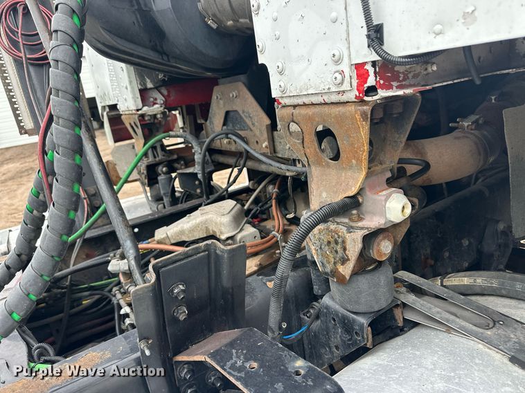 image for item EQ4710 2007 Freightliner Argosy semi truck