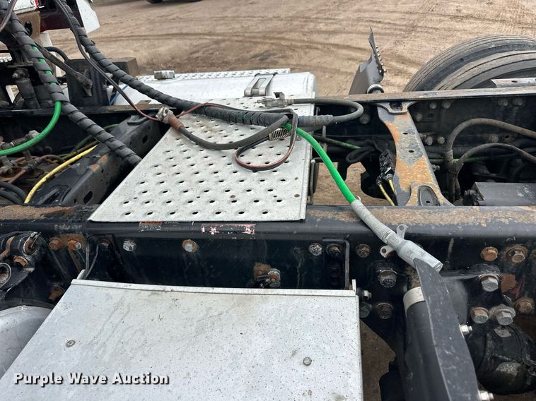 image for item EQ4710 2007 Freightliner Argosy semi truck