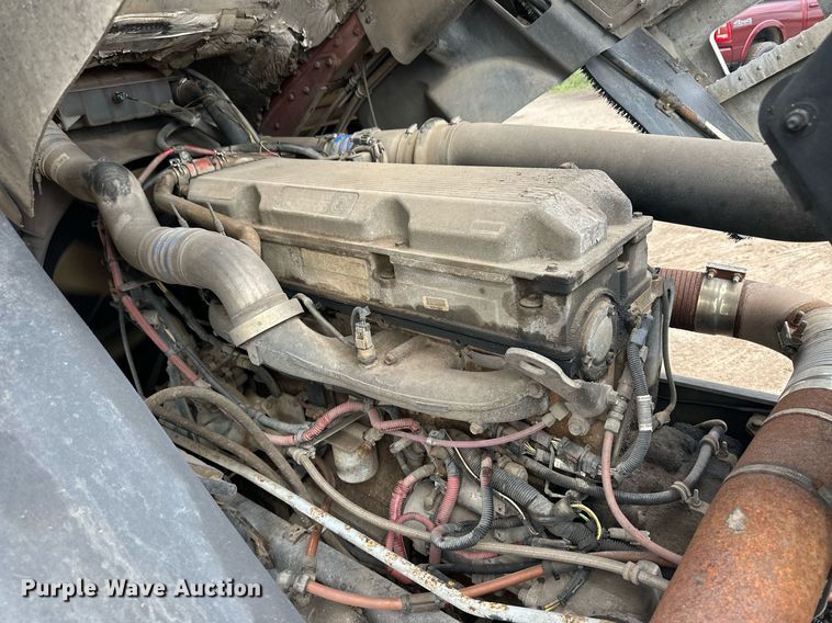 image for item EQ4710 2007 Freightliner Argosy semi truck