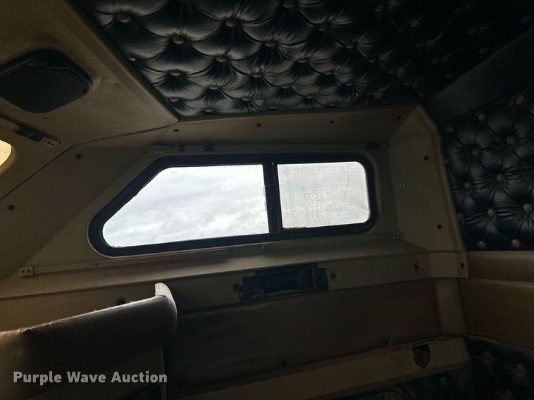 image for item EQ4711 1997 Kenworth T600 semi truck