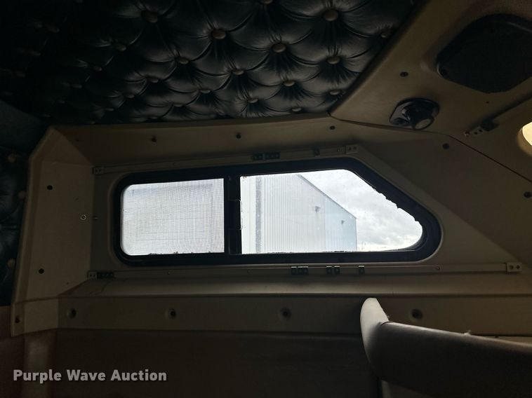 image for item EQ4711 1997 Kenworth T600 semi truck