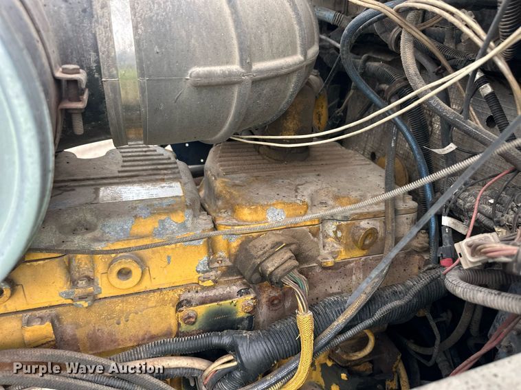 image for item EQ4711 1997 Kenworth T600 semi truck