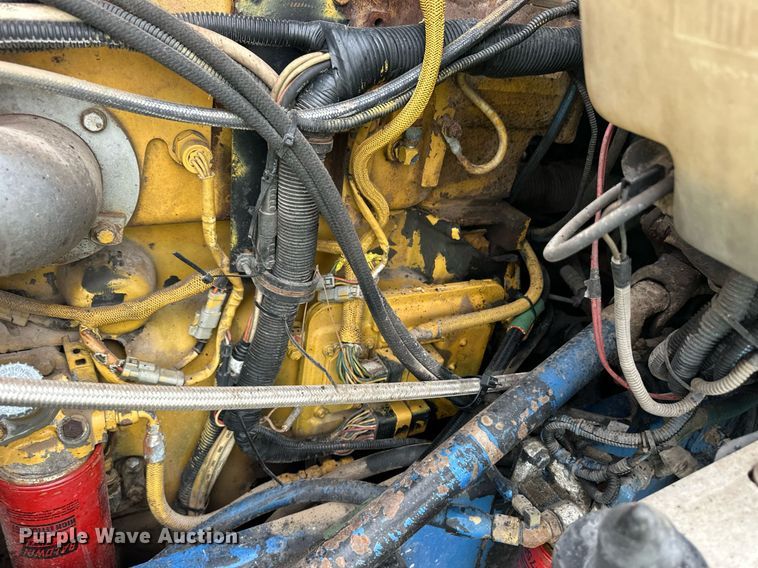 image for item EQ4711 1997 Kenworth T600 semi truck