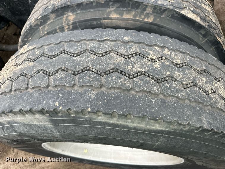 image for item EQ4711 1997 Kenworth T600 semi truck