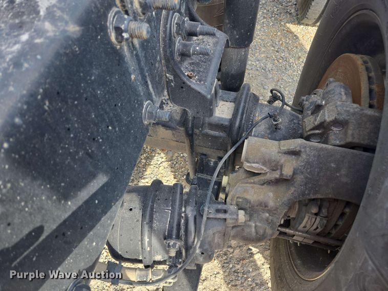 image for item FB9384 2018 Freightliner Cascadia 125 semi truck