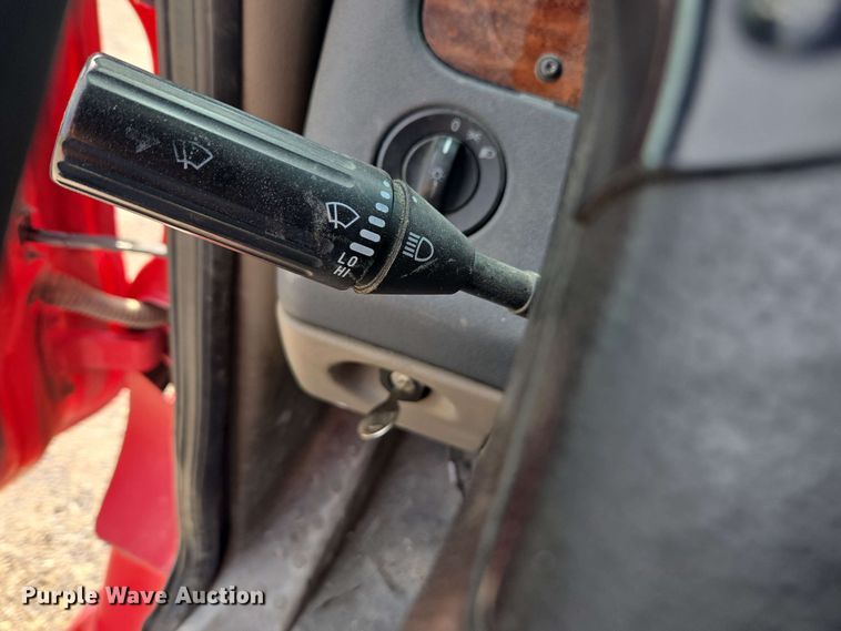 image for item FB9384 2018 Freightliner Cascadia 125 semi truck