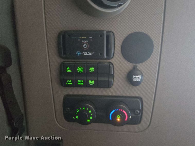 image for item FB9384 2018 Freightliner Cascadia 125 semi truck