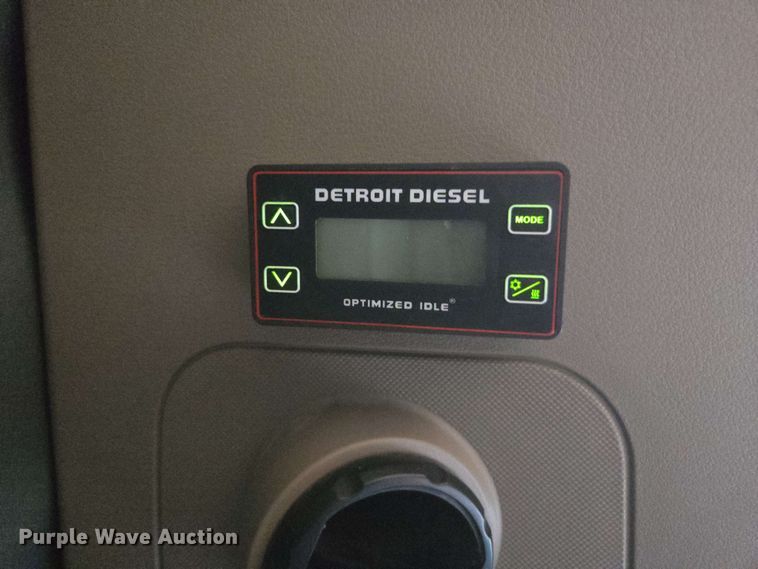 image for item FB9384 2018 Freightliner Cascadia 125 semi truck