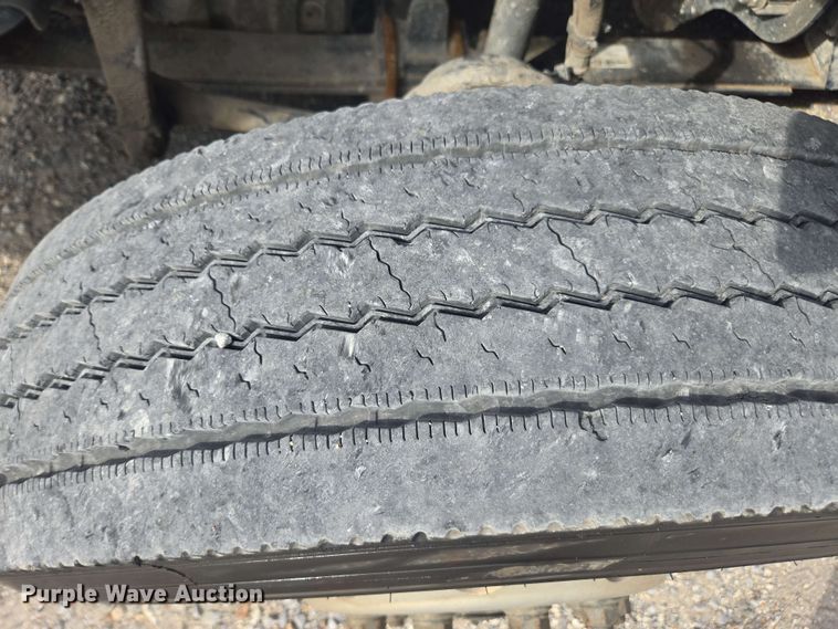 image for item FB9384 2018 Freightliner Cascadia 125 semi truck