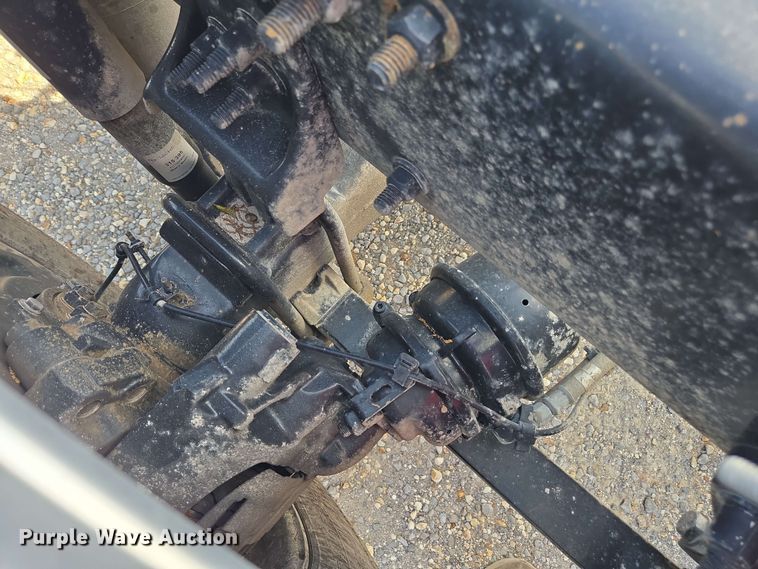 image for item FB9385 2018 Freightliner Cascadia125 semi truck