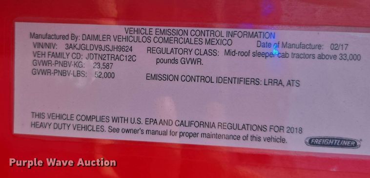 image for item FB9385 2018 Freightliner Cascadia125 semi truck