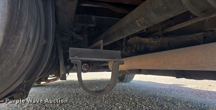 image for item FB9386 2018 Freightliner Cascadia125 semi truck