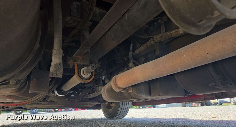 image for item FB9386 2018 Freightliner Cascadia125 semi truck