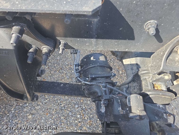 image for item FB9386 2018 Freightliner Cascadia125 semi truck