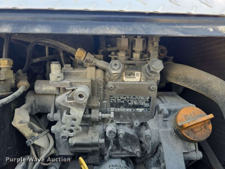 image for item FB9386 2018 Freightliner Cascadia125 semi truck