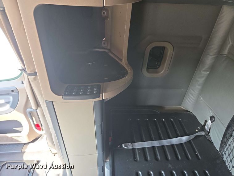 image for item FB9386 2018 Freightliner Cascadia125 semi truck