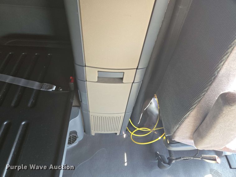 image for item FB9386 2018 Freightliner Cascadia125 semi truck