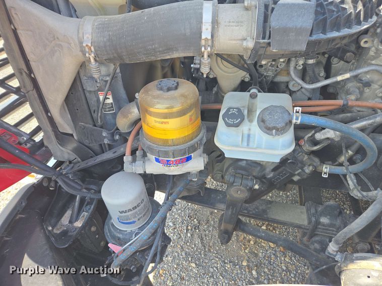 image for item FB9386 2018 Freightliner Cascadia125 semi truck