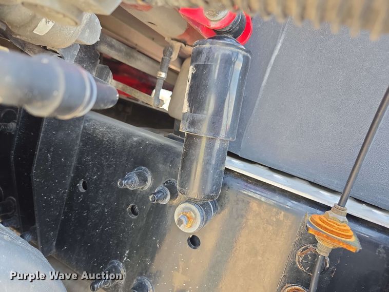 image for item FB9387 2018 Freightliner Cascadia 125 semi truck