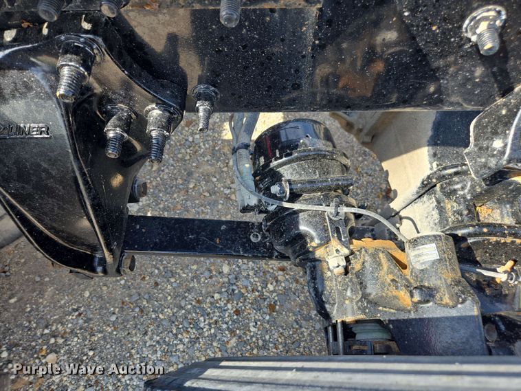 image for item FB9387 2018 Freightliner Cascadia 125 semi truck