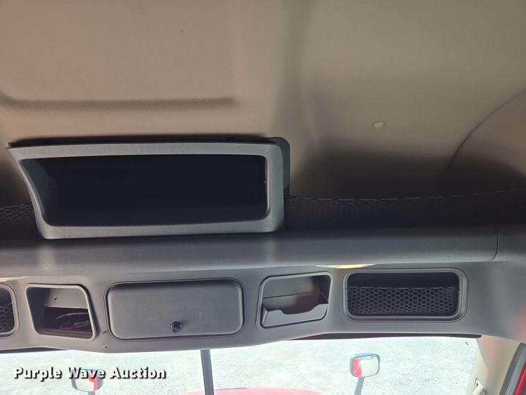 image for item FB9387 2018 Freightliner Cascadia 125 semi truck