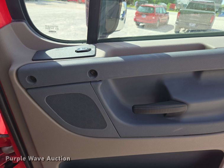 image for item FB9387 2018 Freightliner Cascadia 125 semi truck