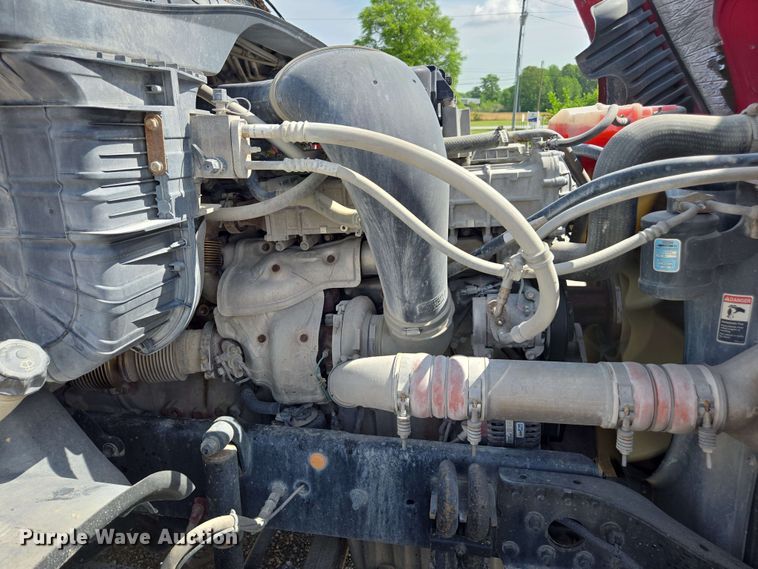 image for item FB9387 2018 Freightliner Cascadia 125 semi truck