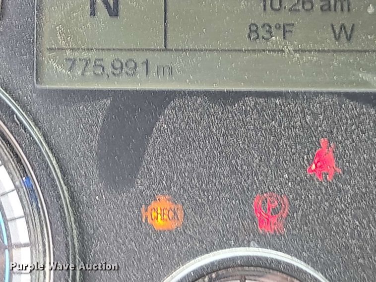 image for item FB9388 2018 Freightliner Cascadia125 semi truck