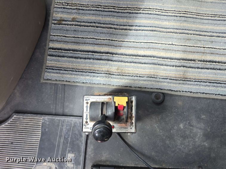 image for item FB9388 2018 Freightliner Cascadia125 semi truck