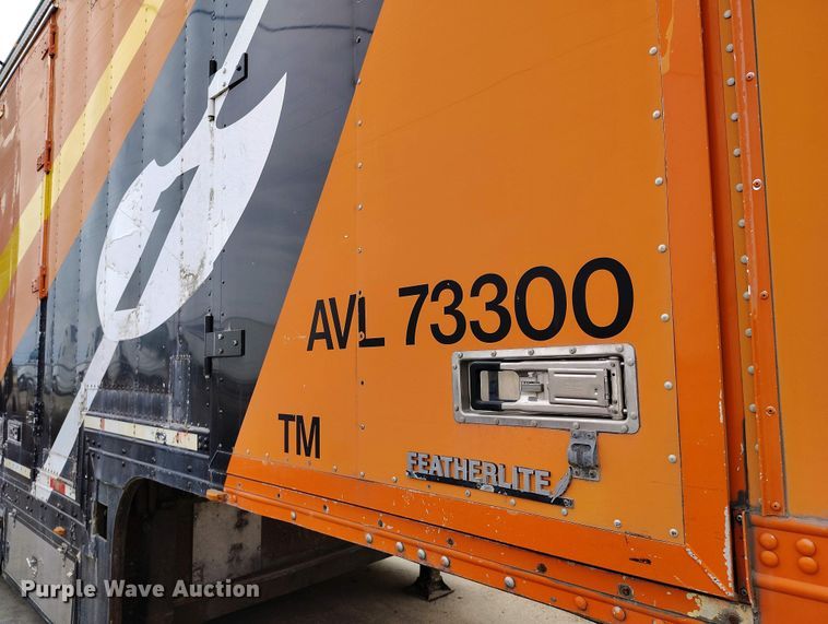 image for item IP9557 1997 Featherlite dry van trailer