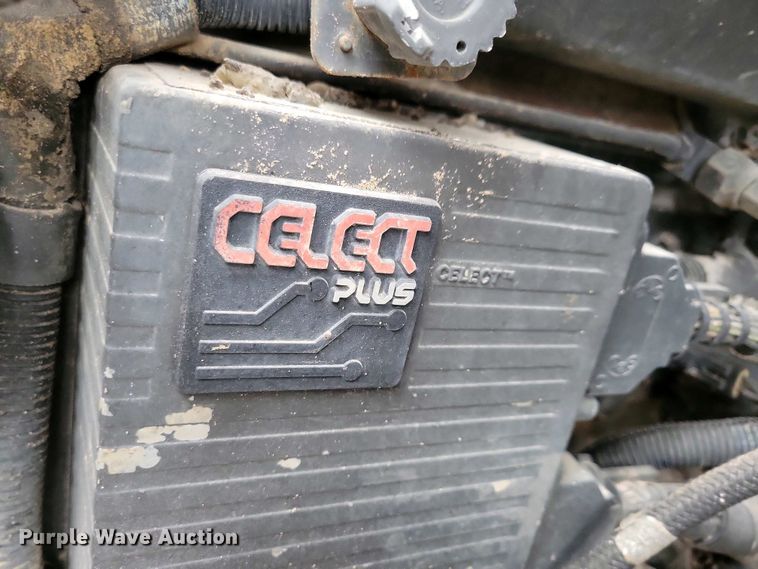 image for item NV9810 1998 Ford AT9522 semi truck