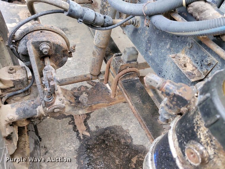 image for item NV9810 1998 Ford AT9522 semi truck