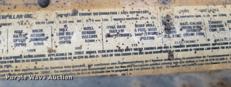 image for item NV9811 2003 Freightliner FLD semi truck