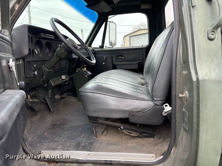 image for item OB9613 1987 Chevrolet C6500 fuel / lube truck