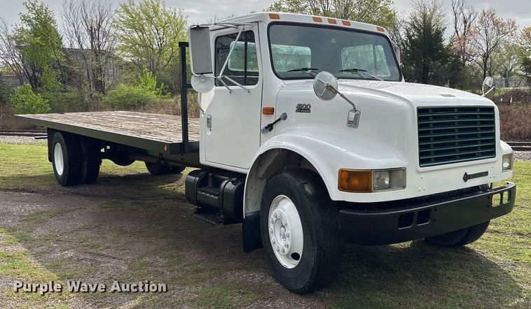 image for item OB9615 1993 International 4700 flatbed truck