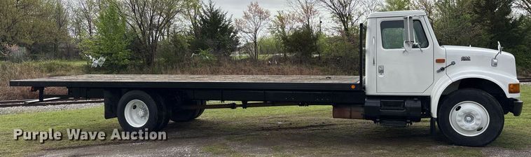 image for item OB9615 1993 International 4700 flatbed truck