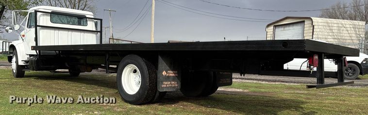 image for item OB9615 1993 International 4700 flatbed truck