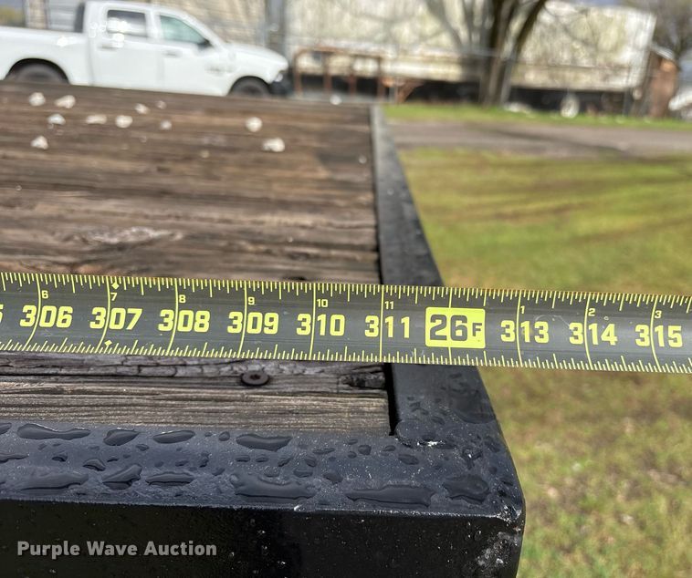 image for item OB9615 1993 International 4700 flatbed truck