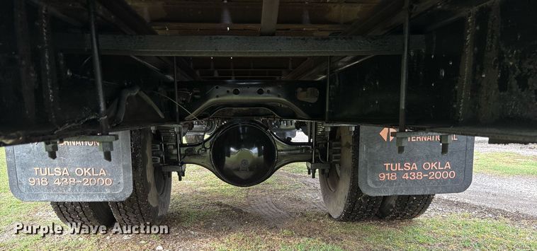 image for item OB9615 1993 International 4700 flatbed truck