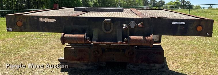 image for item OB9672 1989 Talbert TDW-30-SRG lowboy equipment trailer