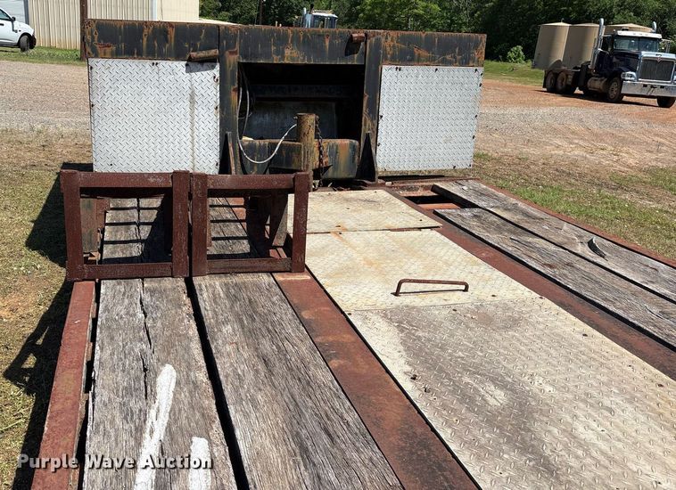 image for item OB9672 1989 Talbert TDW-30-SRG lowboy equipment trailer