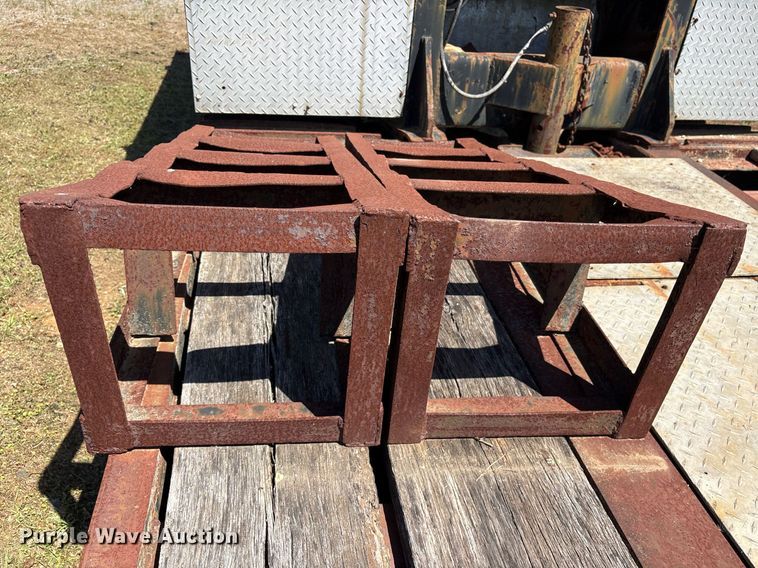 image for item OB9672 1989 Talbert TDW-30-SRG lowboy equipment trailer