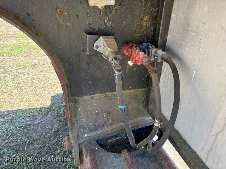 image for item OB9672 1989 Talbert TDW-30-SRG lowboy equipment trailer