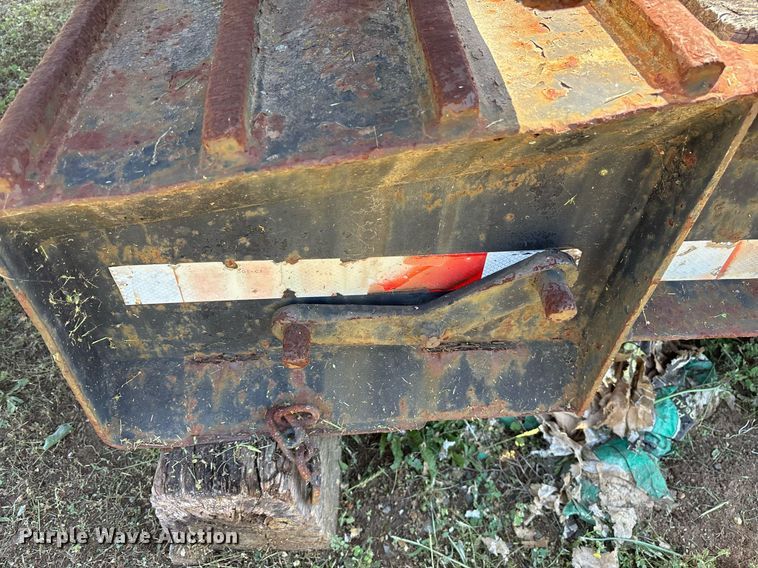 image for item OB9672 1989 Talbert TDW-30-SRG lowboy equipment trailer